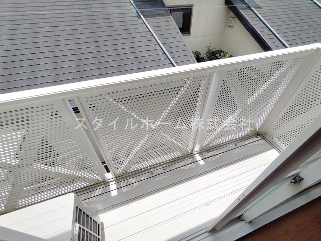 ライラックBのバルコニー