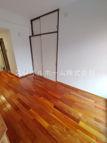 ユトリロ北山の内装|別部屋写真です。