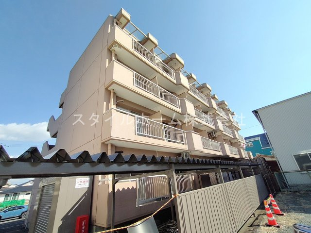 ユトリロ北山の外観