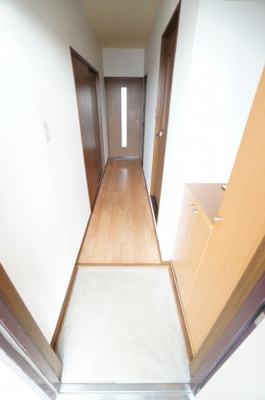 【玄関】 | イーストサイド63 | ※同物件・反転タイプの写真です。