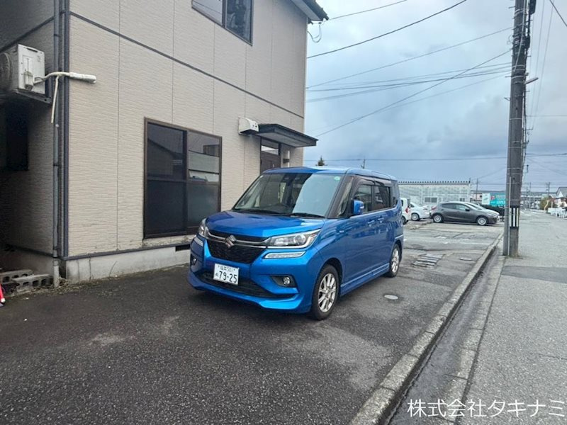 和田2丁目貸家の駐車場