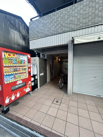 アメニティ北久宝寺のエントランス