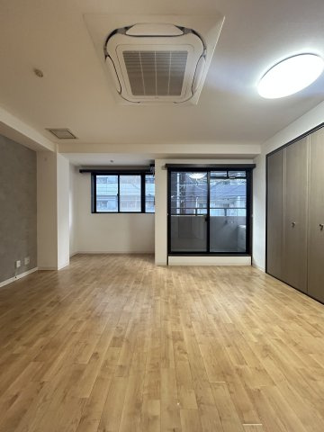 アメニティ北久宝寺の居間・リビング