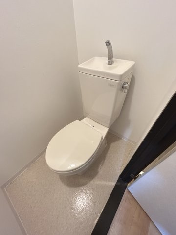 アメニティ北久宝寺のトイレ