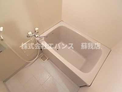 【浴室】 | イーストサイド63 | きれいなお風呂です