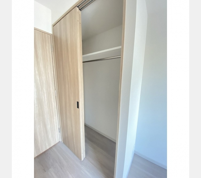 市川市欠真間２丁目の賃貸マンションの収納