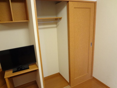 【内装】 | レオパレスＭＯＭＯ | クローゼット