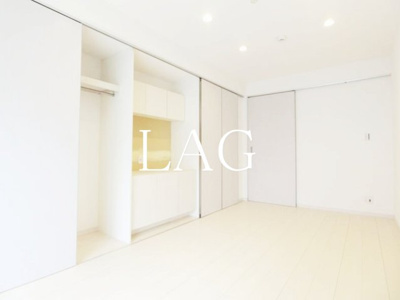 【居間・リビング】 | リブリ・ルミエール日野 | 洋室のお部屋です。