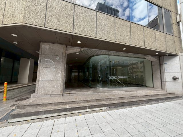 市橋ビル　2Fのエントランス