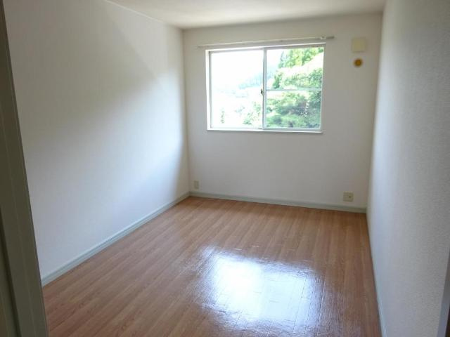 【内装】 | ウエルネス伊万里Ⅱ | 洋室