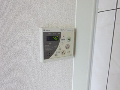 【設備】 | ウエルネス伊万里Ⅱ | 給湯器リモコン