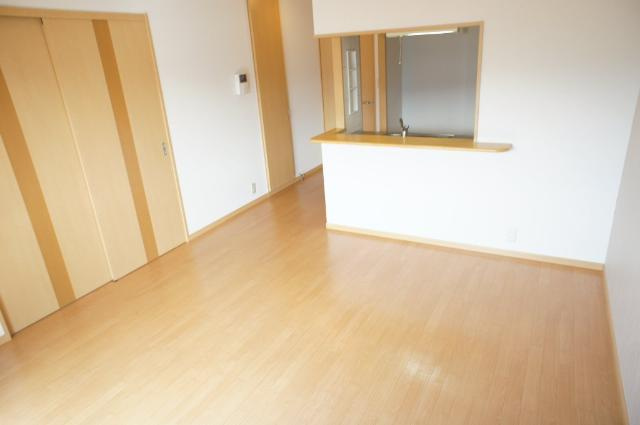 【居間・リビング】 | クレストール脇田 | リビング（イメージ）