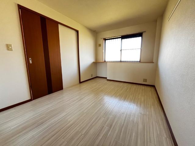 【内装】 | プリムロウズ | 北側洋室