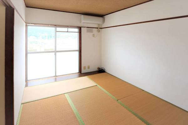 【居間・リビング】 | ビレッジハウス伊万里2号棟 | ビレッジハウスの同一物件・同一タイプの間取りの写真です