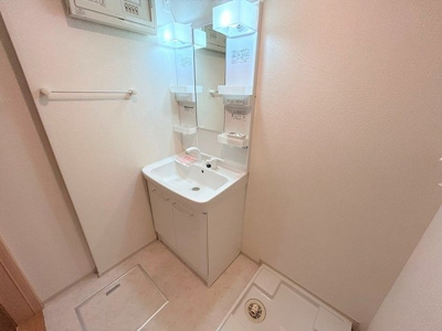 【洗面所】 | ローレルハウス