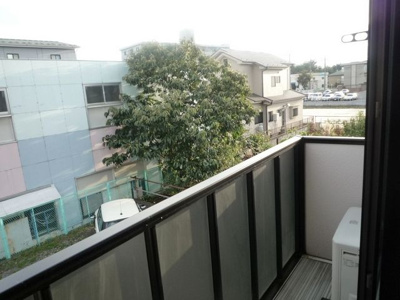 【バルコニー】 | サンモール・ヤナセ | バルコニー付きです