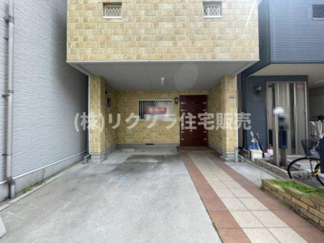金田町１丁目　中古一戸建ての駐車場|■物件内覧・資金計画相談・住宅ローン相談、リフォーム相談、お問合せ受付中■
※当日・翌日のご内覧、ご相談はお電話でのお問合せがスムーズです！