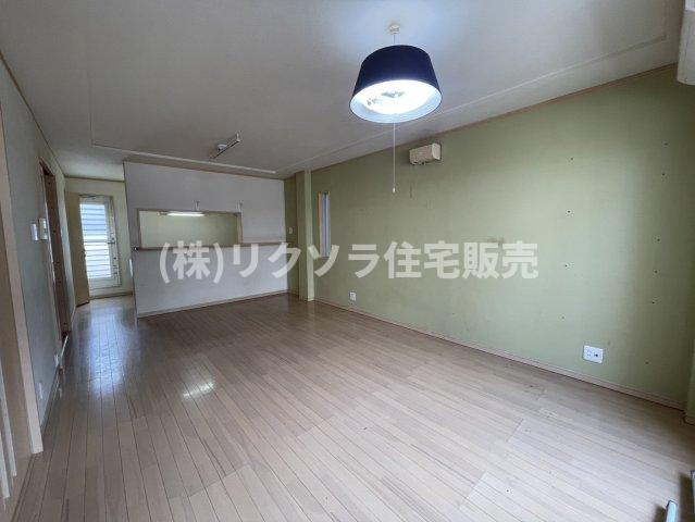 金田町１丁目　中古一戸建てのトイレ|温水洗浄便座
■物件内覧・資金計画相談・住宅ローン相談、リフォーム相談、お問合せ受付中■
※当日・翌日のご内覧、ご相談はお電話でのお問合せがスムーズです！