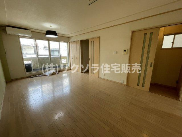 金田町１丁目　中古一戸建ての子供部屋|洋室6.0帖　３階のお部屋
■物件内覧・資金計画相談・住宅ローン相談、リフォーム相談、お問合せ受付中■
※当日・翌日のご内覧、ご相談はお電話でのお問合せがスムーズです！