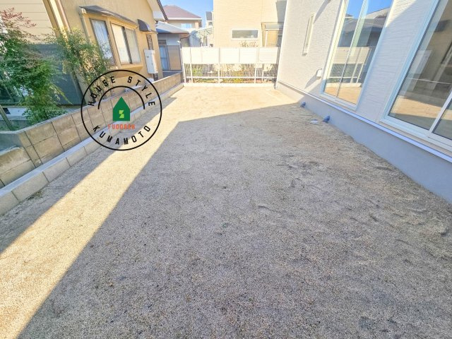 熊本市東区戸島7丁目第8-1棟（1号棟）の庭|お庭で自由な時間を過ごせます。