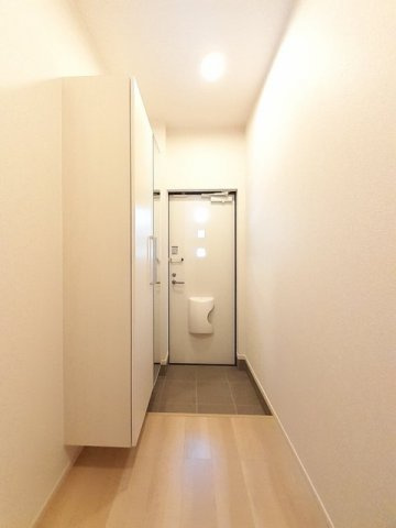 オランジェの玄関