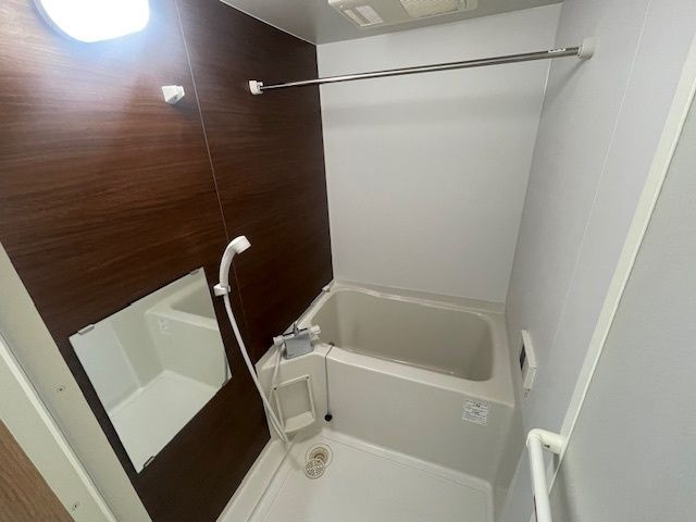 ツリーデン松戸Ⅱの浴室