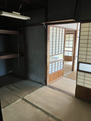 桐生市東小学校裏店舗兼住居の和室