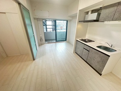 【居間・リビング】 | Krystal FimethⅡ番館