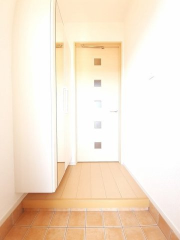 ルピナス・グリーン　Ｂの玄関