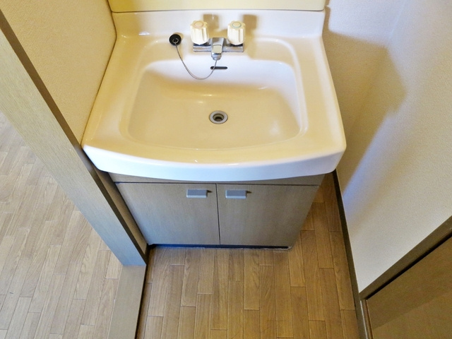コスモクレールⅢの洗面所|独立洗面台です♪