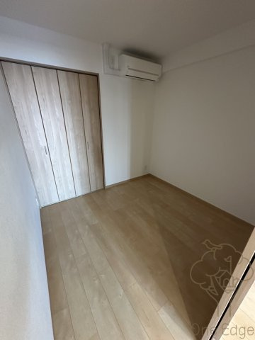 Alivis野田阪神の寝室