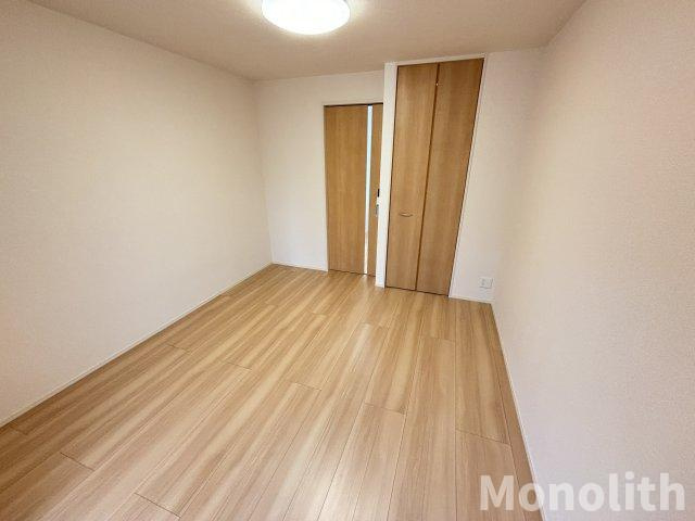 フローラルの洋室