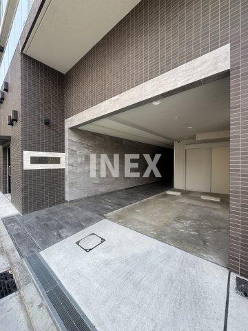 横浜市中区本牧町１丁目の賃貸マンションのエントランス