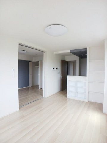 ルミノーソの居間・リビング