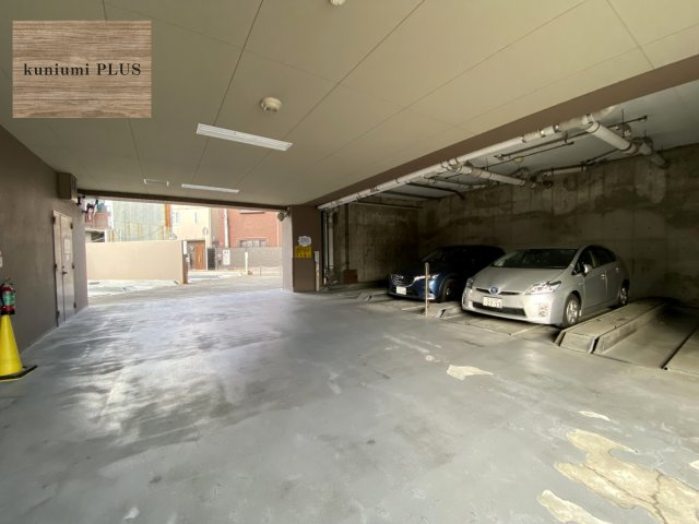 クレールメゾン今里ヴィサージュの駐車場