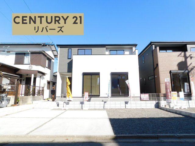 稲沢市田代２丁目の新築一戸建の前面道路含む現地写真|◇残り１棟◇　　5ＬＤＫ♪　いつでもご案内出来ます♪（お問合せ当日、平日、水曜、夜間でもＯＫ）　敷地５０坪超！　南向き、陽当たり良好！！　駐車並列４台ＯＫ！　南に庭付き♪　収納豊富なプラン！