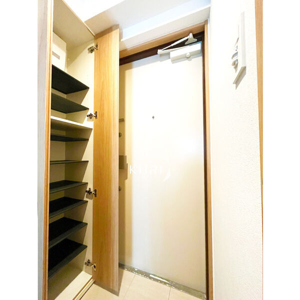 SPAZIO METALLOの収納