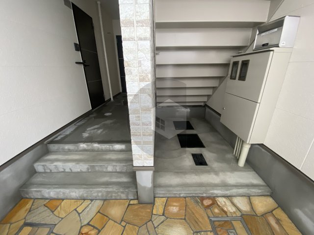 フジパレス八戸ノ里2番館のロビー