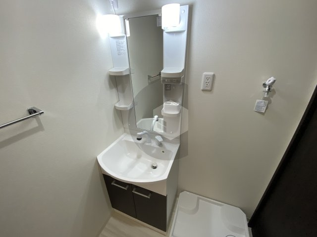 フジパレス八戸ノ里2番館の独立洗面台