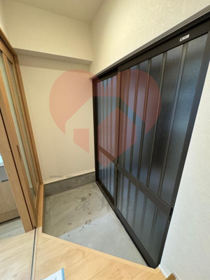 【玄関】 | 港区夕凪１丁目貸家