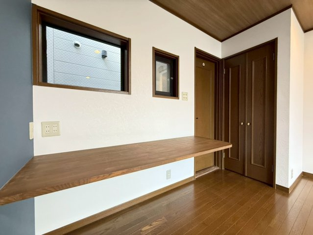 西ノ京南大炊御門町の洋室