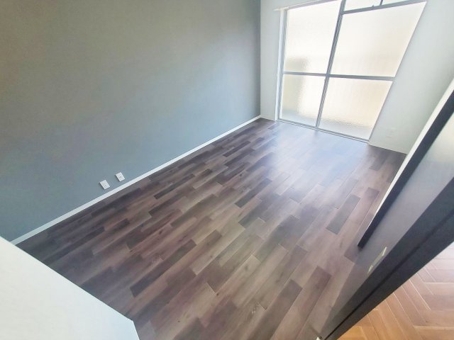 第一八木コーポの洋室