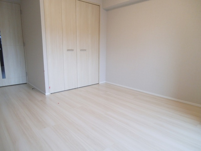 ＤＩＰＳ赤羽駅前の寝室|白いお部屋がオシャレですね☆