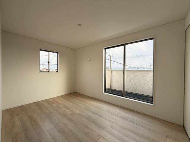 糸満市座波　第2（全4棟）3号棟の洋室|3号棟　洋室6.7帖＋CL付き♪