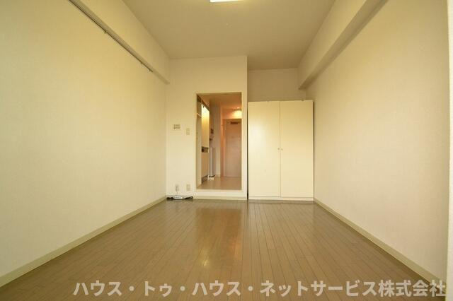 ポルタキアーラの洋室