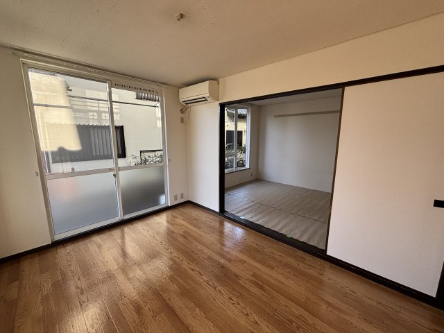 グリーンヒル城中の洋室|エアコン1台付き