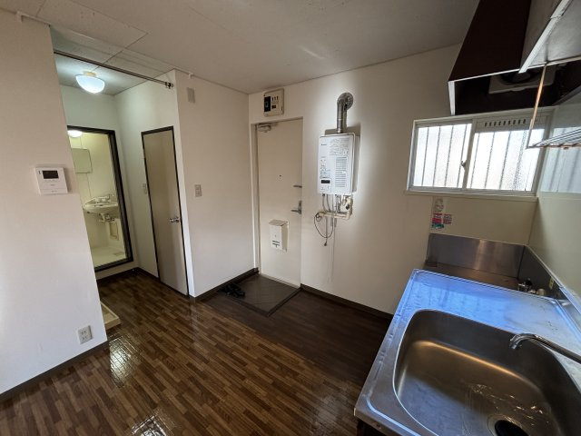 グリーンヒル城中の居間・リビング|ダイニングキッチンで