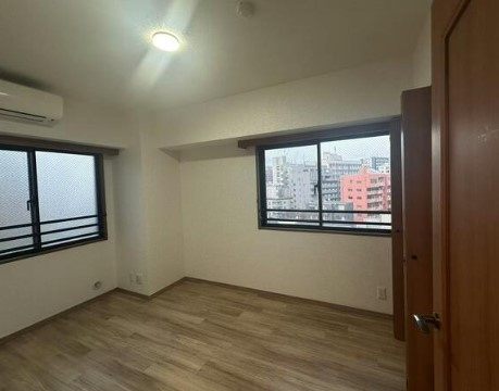 モア・ステージ千葉・新宿