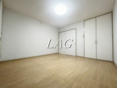 【居間・リビング】 | ハイムお花茶屋 | 洋室のお部屋です。