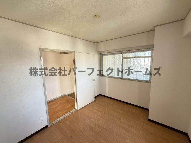 プリンスヴィラ寝屋川の洋室|個人の部屋や寝室として使える洋室です